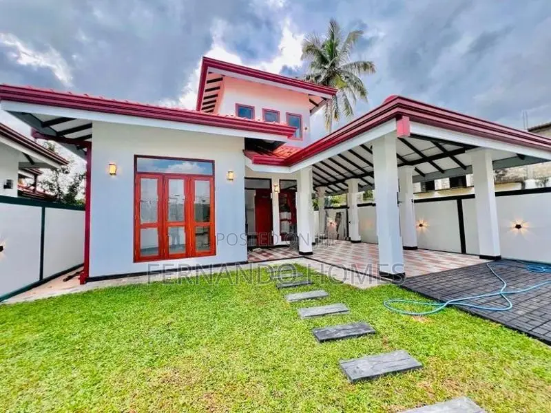 Clear Deeds Single Storey Best Condition New House for Sale in Negombo