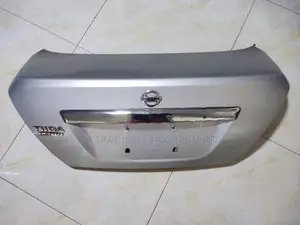Nissan Tiida Dicky Door