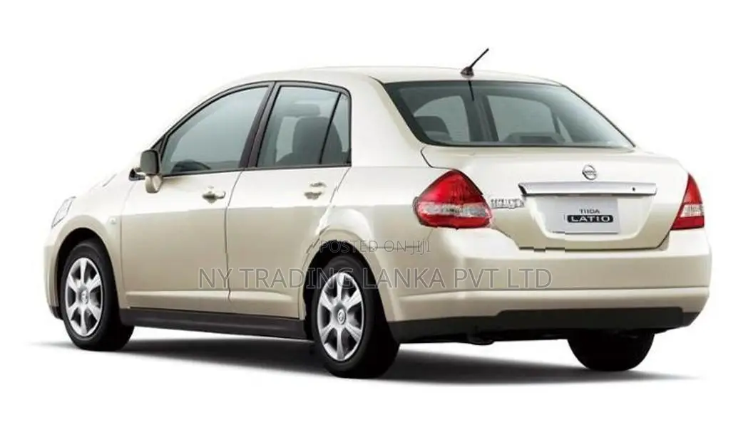 Nissan Tiida Dicky Door