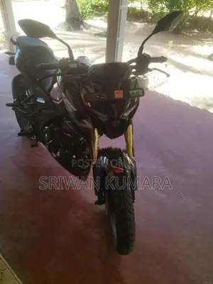 Bajaj Pulsar N160 Premium 2026
