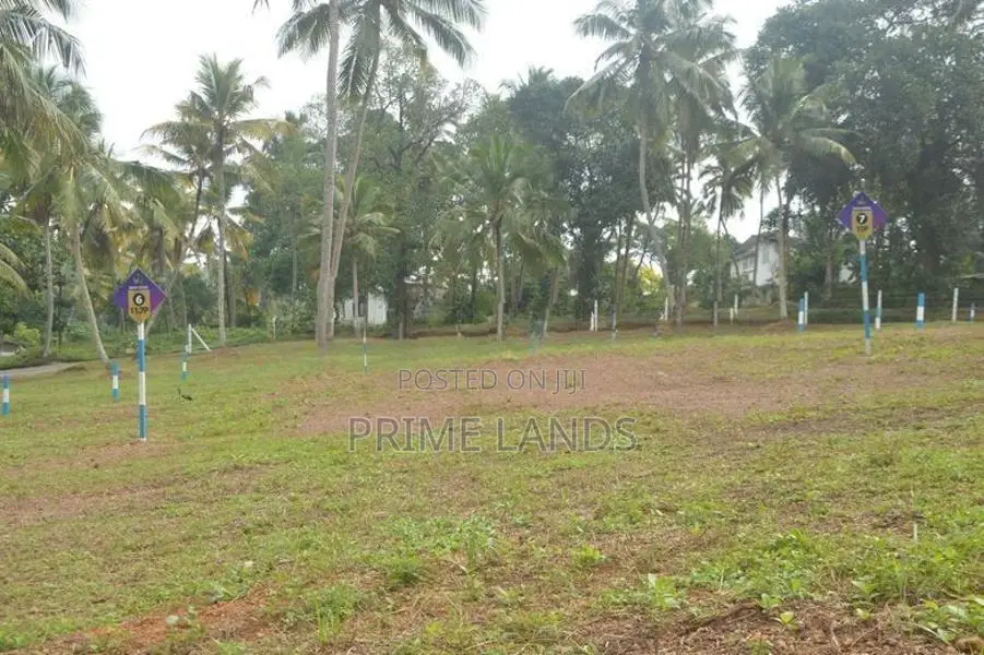 වටිනා මොරටුව නගර සීමාවෙන් ඉඩම්