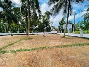 නේවාසික බිම් කොටස් විකිනීමට කහතුඩුව