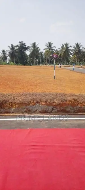 සියලු පහසුකම් සමගින් කොලබ නගර සීමාවෙන් ඉඩම්