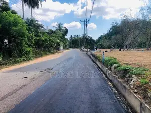 වටිනා ඉඩමක් කනන්විල හන්දියේන්