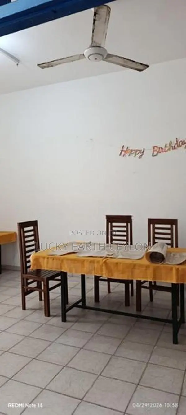 Attidiya 3 Storey Commercial Building with Ample Parking for Rent