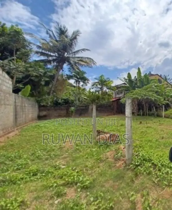 Highly Residential Land for Sale in Rawathawatta