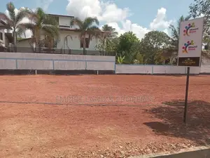Near to Christ King College Super luxury land for sale in Ja Ela