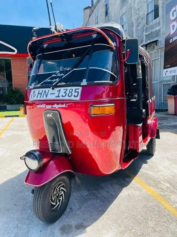 Bajaj RE 2004