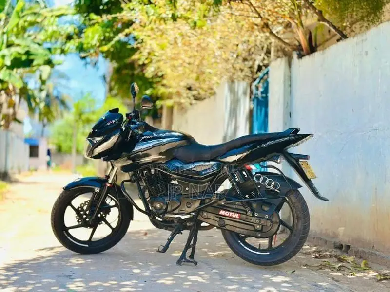 Bajaj Pulsar 150 2016