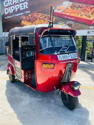 Bajaj RE 2004