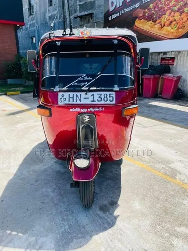 Bajaj RE 2004