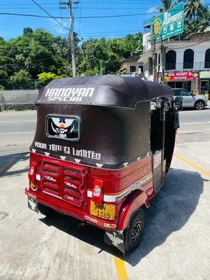 Bajaj RE 2004