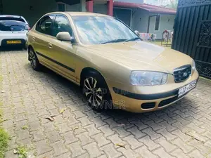 Hyundai Elan Dx 2000