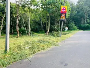 Land for sale in Sinharagama