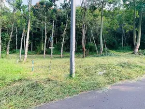 Land for sale in Sinharagama