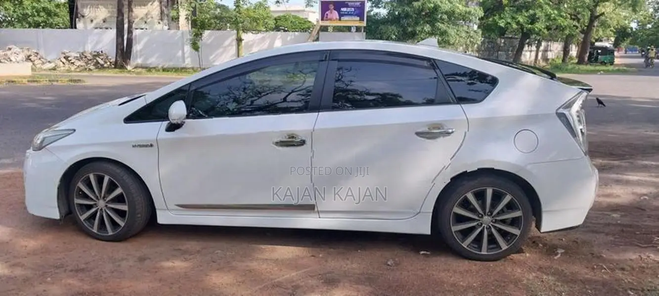 Toyota Prius 3rd Generation 2011