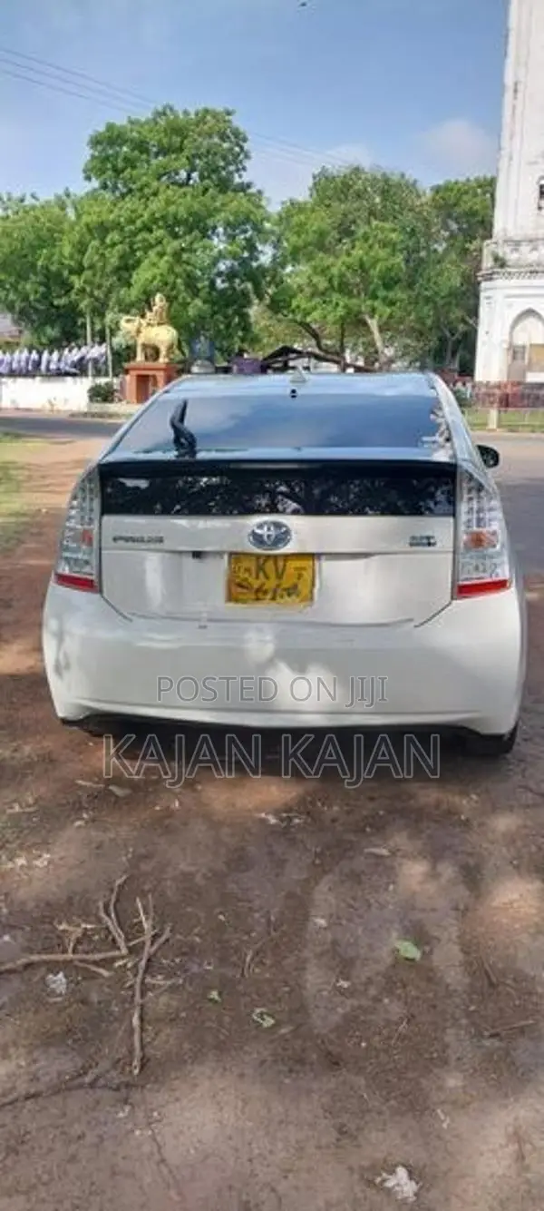 Toyota Prius 3rd Generation 2011