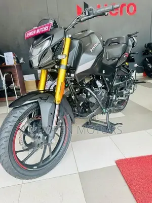 Hero Hunk 160R 4V 2026