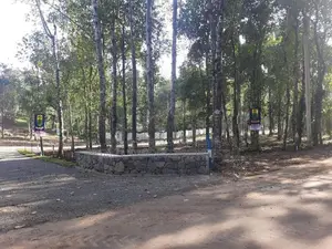 Land for sale in Sinharagama