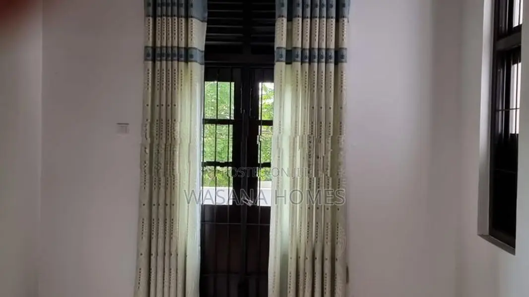 Top House for Sale Athurugiriya