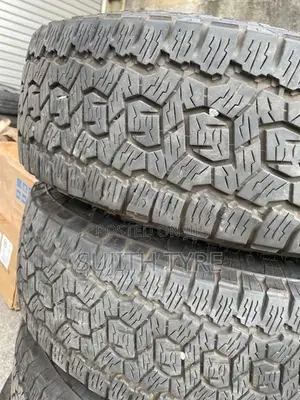 265/70/17 Inch 6/139.7 Alloy wheels with Toyo Japan tyres