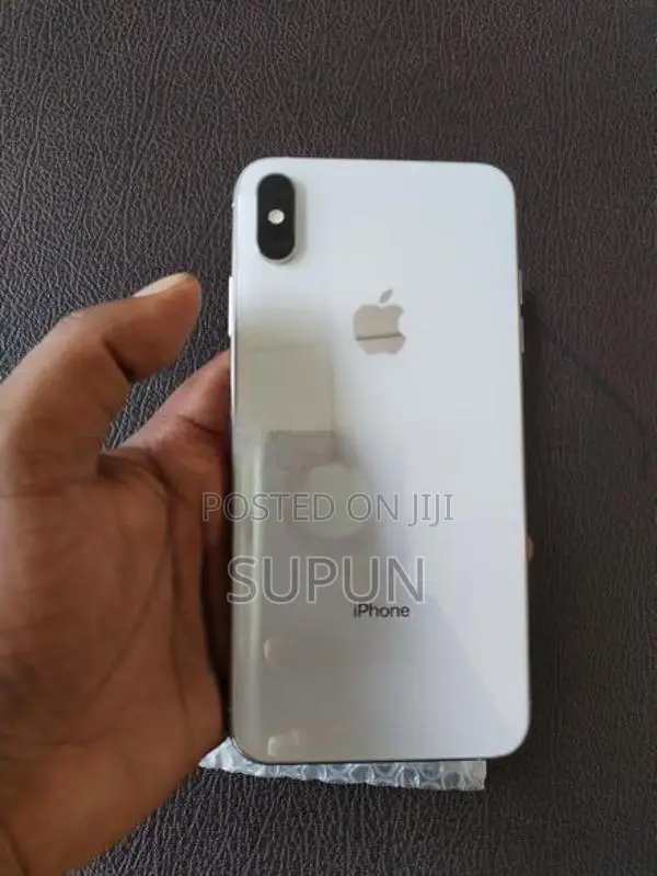 Apple iPhone XS Max 64GB (Used)