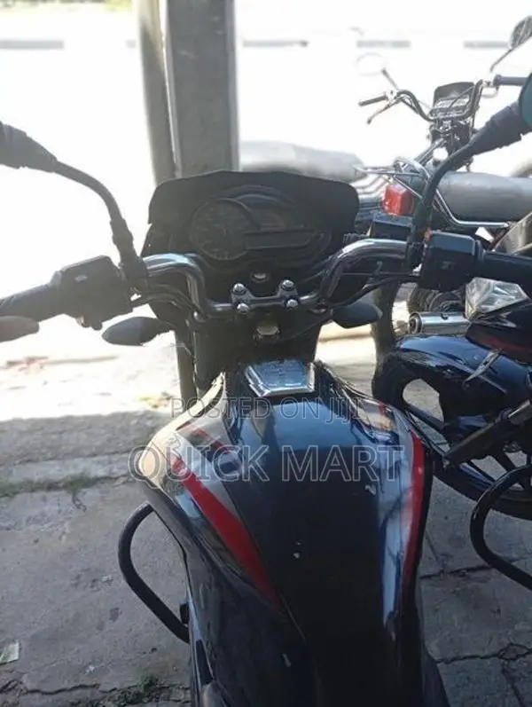Bajaj Discover 125 2015