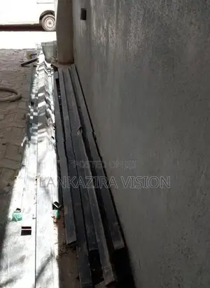 Used Box Bars with Poly Carbonate Sheet