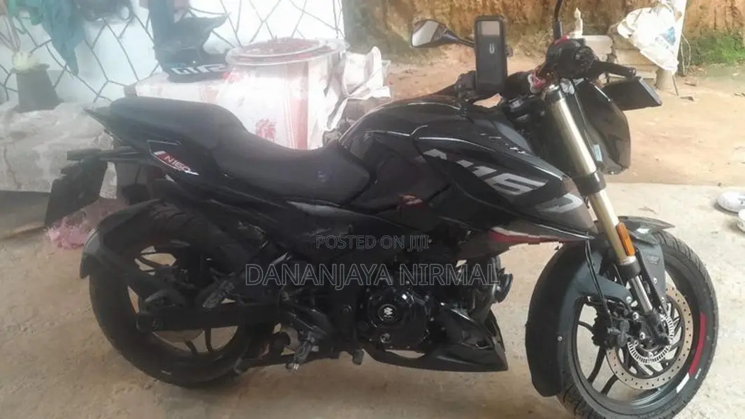 Bajaj Pulsar N160 2025