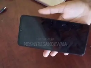 Samsung Galaxy A06 (Used)
