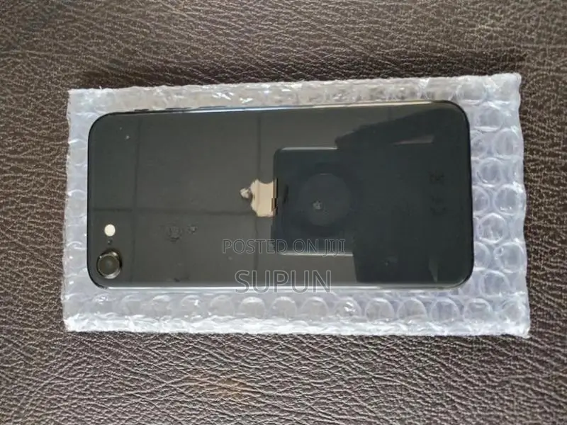 Apple iPhone SE 2 64GB (Used)