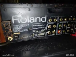 Roland Power Mixer