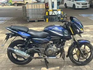Bajaj Pulsar 180 pulsr 2017
