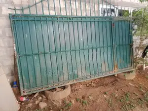 Sliding Gate