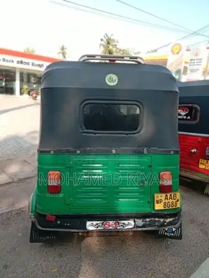 Bajaj RE 2012