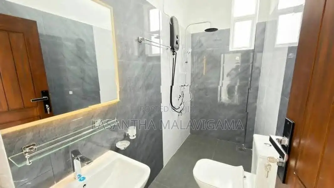 Brand New 3 Storey House for sale in Kittawa Makubura