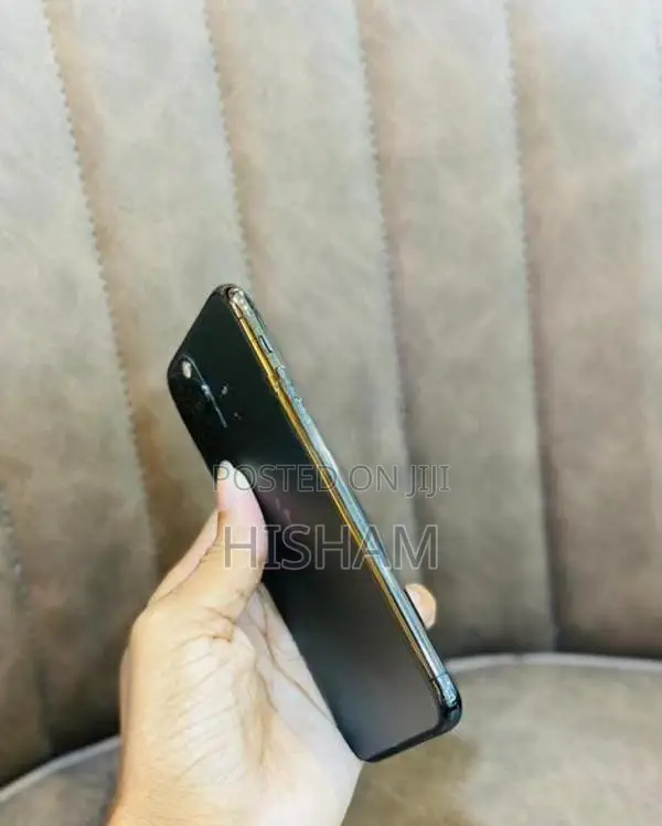 Apple iPhone 11 Pro 256GB (Used)