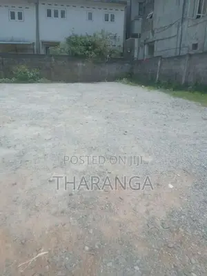 Land for Sale in Rathanpitiya