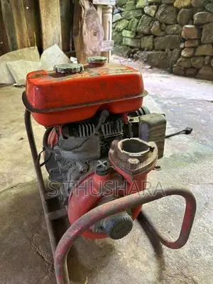 Kubota KS160 Water Motor