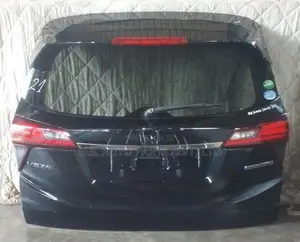 Honda Vezel RS Type Dicky Door With Spoiler