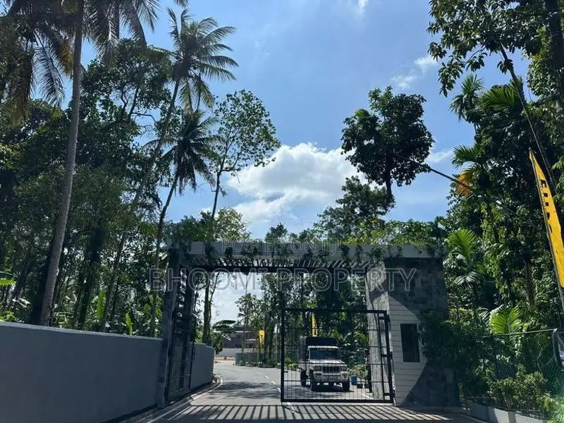 Land for sale Kadawatha