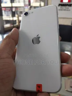 Apple iPhone SE 2 (Used)