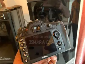 Nikon/ canon DSLR lot
