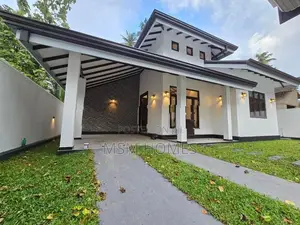 පදින්ච්‍ නොවුණු අලුත්ම නිවස විකිණීමට කදවල මීගමුව