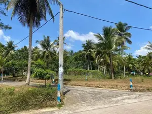 මීගමුව මීරිගම පාරෙන් වටිනා නේවාසික ඉඩම්