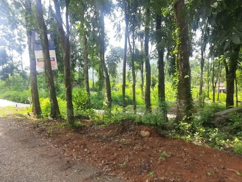 Residential land for sale in Nelundeniya