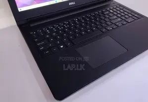 Dell Core i5 8250U–8th GEN Radeon 520 2GB VGA 8GB RAM 256GB SSD