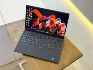 Dell Vostro 3520 Core i3 1215U–12th GEN 8GB RAM 256GB NVMe SSD