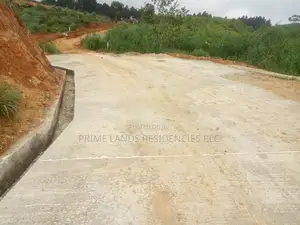 Mountain view land for sale in Ramboda