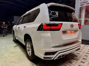 Land Cruiser Prado 2018 Upgrade LC 300